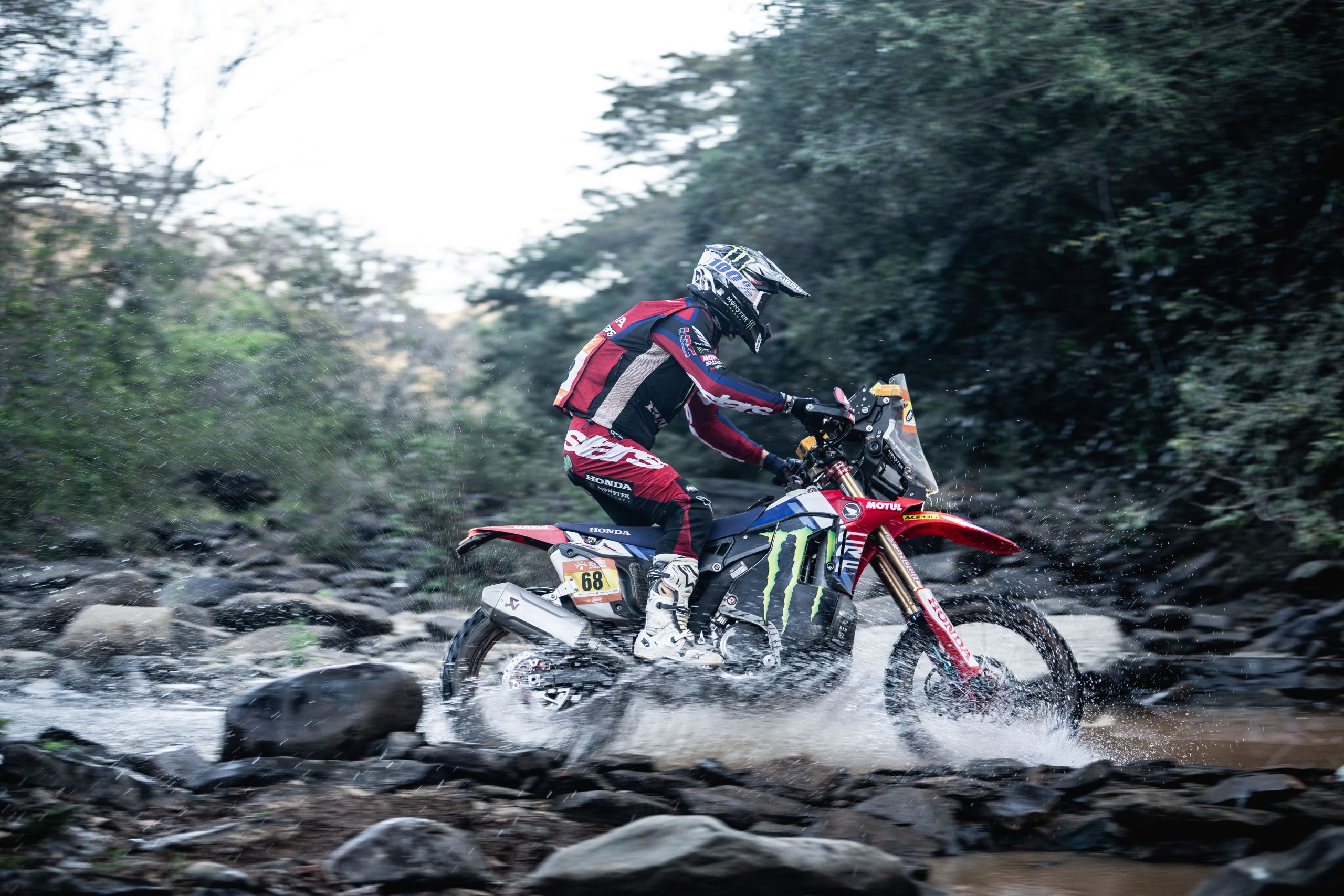 iZap Softworks - Pilotos Honda ocupam as três primeiras posições do Sertões 2025