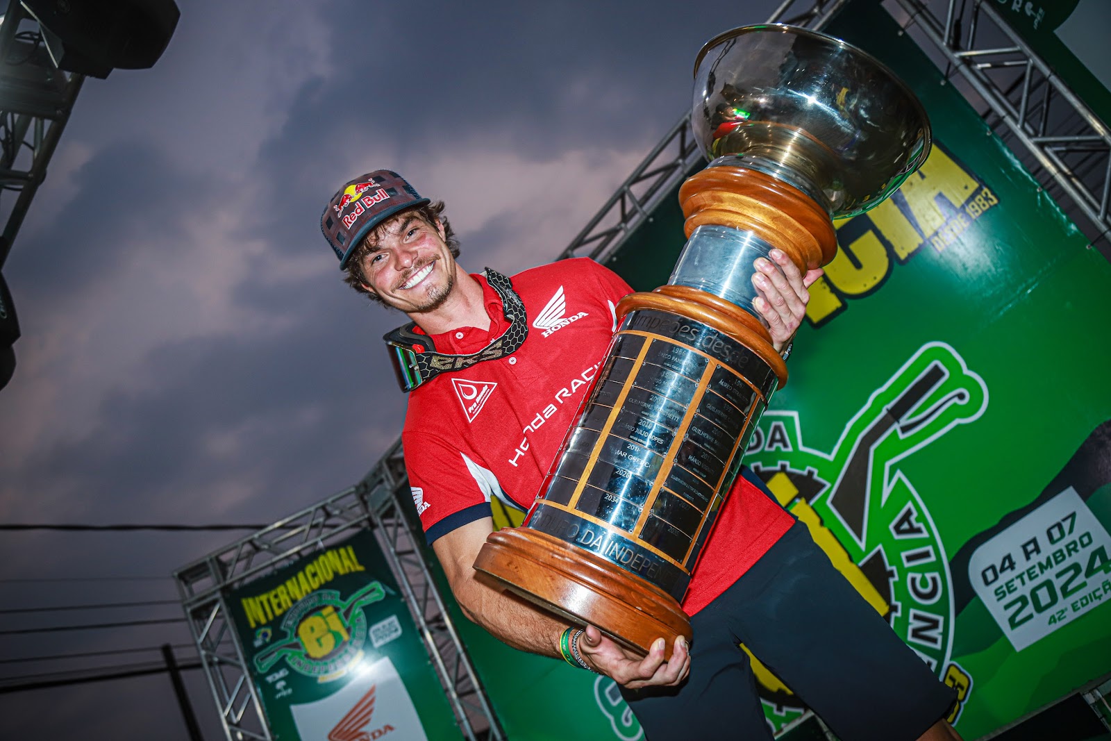 Mais Trilhas Honda Racing larga para o 43° Enduro da Independência