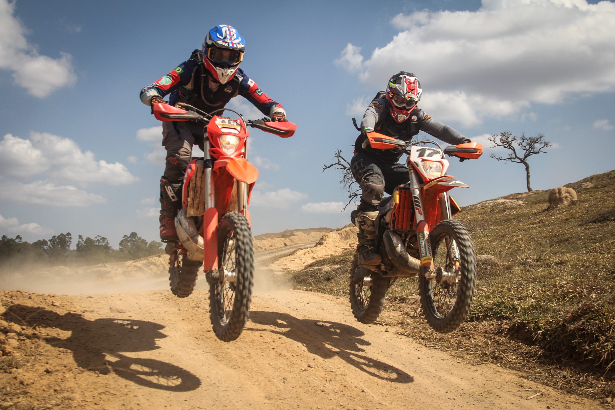 iZap Softworks - Crucilândia-MG recebeu 1º Encontro Off-Road