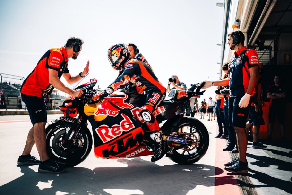 iZap Softworks - Novo dono da KTM quer diminuir despesas em ate 50%