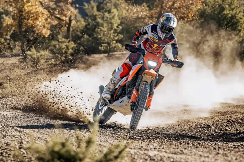 Mais Trilhas Rival da Tornado 300! A moto trail raiz ‘acessível’ que a KTM ainda não trouxe ao Brasil