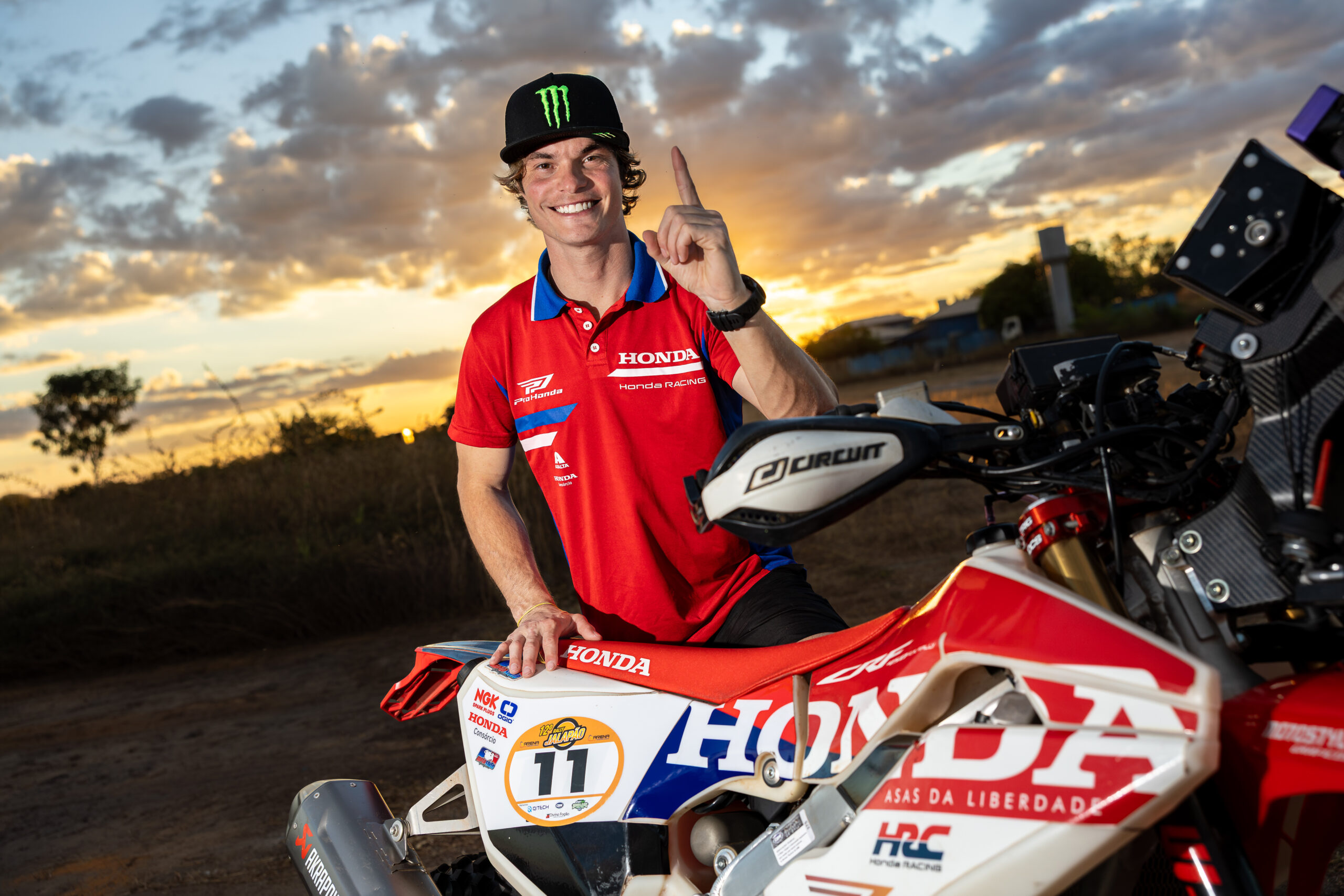 Mais Trilhas Bruno Crivilin leva Honda Racing ao topo do podio no Rally Jalapão
